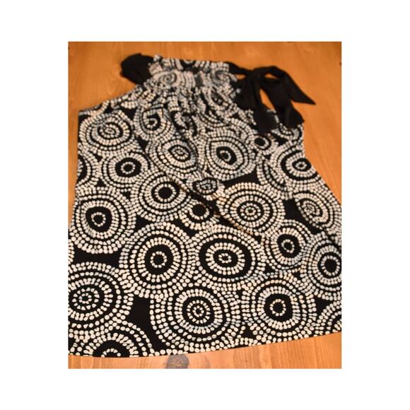 The Limited, NWOT, Sleeveless Top, Black, White, Gorgeous, Medium - Picture 2 of 4